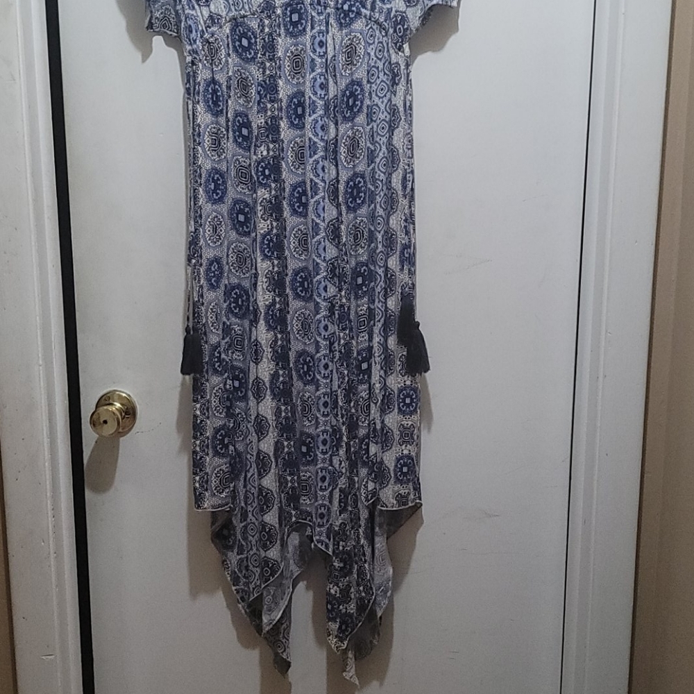 Dress - Picture 3 of 14